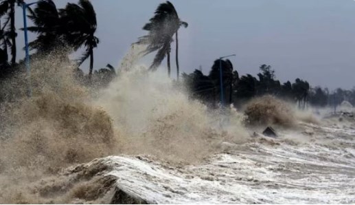  कल आएगा चक्रवाती तूफान, हो जाएं सावधान! इन राज्यों में होगी मूसलाधार बारिश